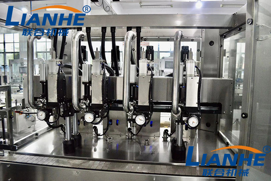2 / 4 Nozzles Tracking Type Liquid Bottle Filling Machine High Speed